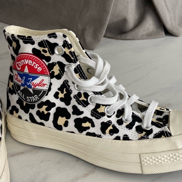 Converse Shoes - NEW CHUCK TAYLOR CONVERSE